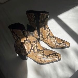 Zara basic boots size 38